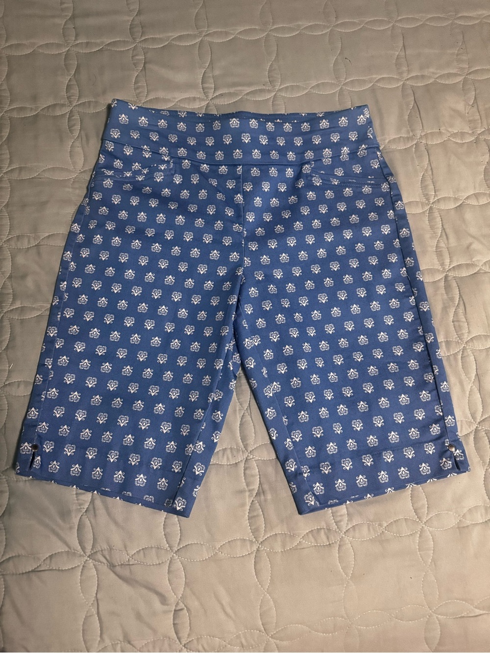 croft & barrow Blue Floral-Print Active Bermuda Shorts